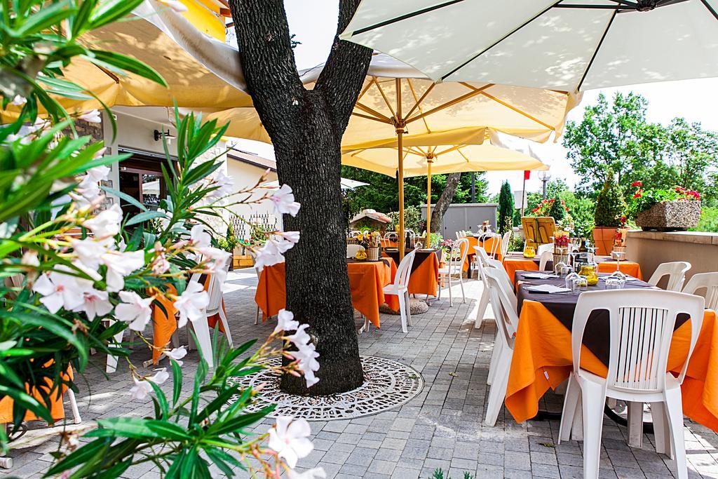 Osteria Da Cesare E Locanda Castel San Pietro Terme Exterior foto
