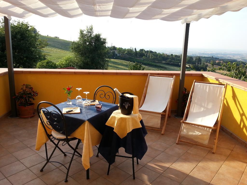 Osteria Da Cesare E Locanda Castel San Pietro Terme Habitación foto